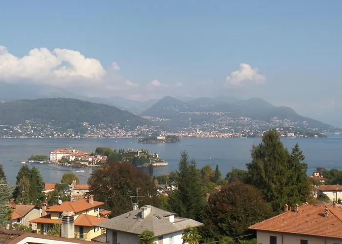 Raffaello Hébergement de vacances Stresa